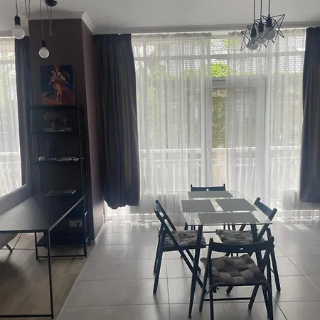 уютная у моря рядом с центром одессы Apartment Odessa